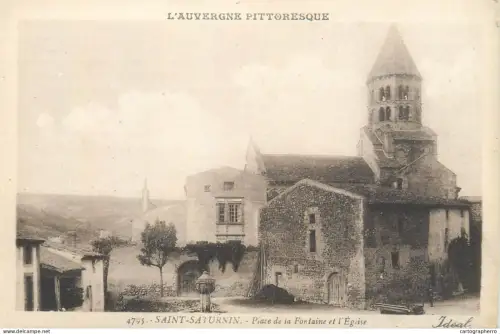 A5831 France L'Auvergne pittoresque Saint  Saturnin Place de la Fontaine et l'eglise
