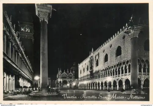 A5819 Italy Venezia Piazza S Marco veduta di notte