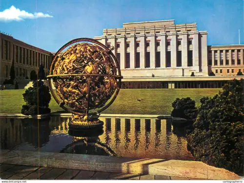 A5784 Switzerland Geneve Cour d'honneur du palais des Nations et la sphere armillaire