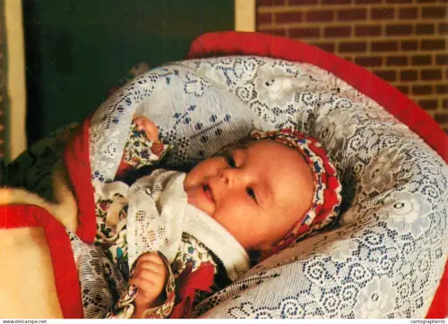 A5779 Netherlands Staphorst little child with traditional costume detail aspect