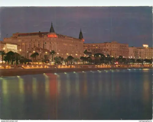 A5777 France Cannes Cote d'Azur French Riviera vue de nuit