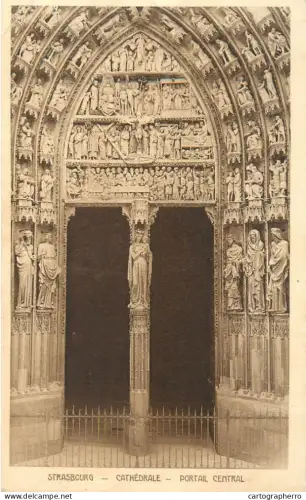 A5836 France Strasbourg Cathedral Portal Central detail view