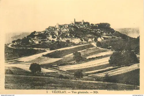 A5834 France Vezelay vue generale