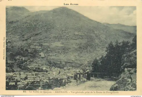 A5834 France Les Alpes Aiguilles La Vallee de Queyras vue panoramique