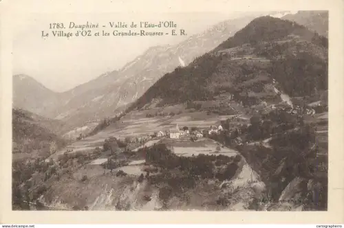 A5834 France Dauphine Vallee de l'Eau d'Olle Village d'Oz et les Grandes Rousses