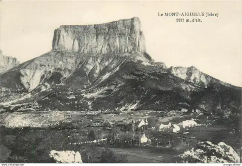 A5834 France Mont Aiguille (Isere)