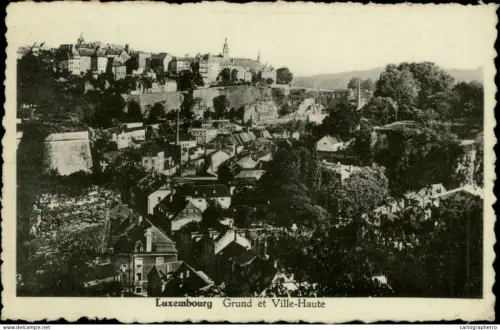 A5885 Luxembourg Grund et Ville Haute panorama
