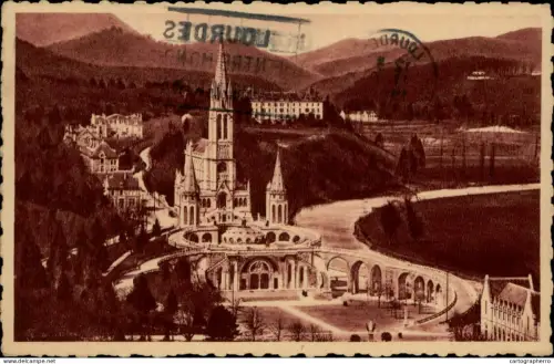 A5885 France Lourdes La Basilique