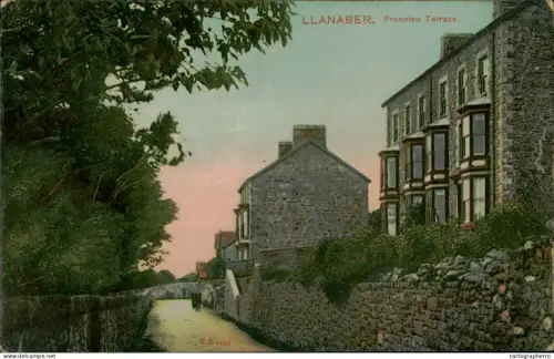 A5885 Wales Llanaber Fronoleu Terrace