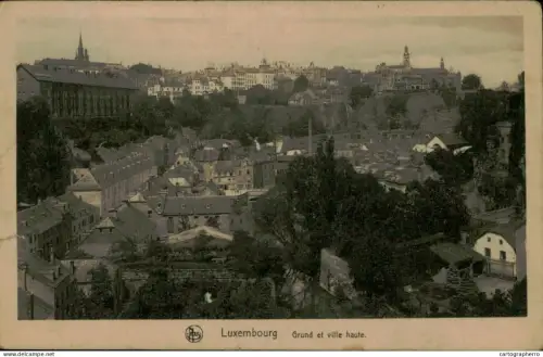 A5885 Luxembourg Grund et ville haute vue generale