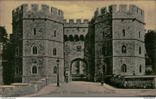 A5885 England Windsor Castle Henry VII gateway
