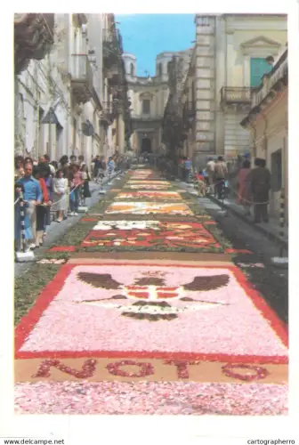 A5510 Italy Noto Sicilia Stone garden