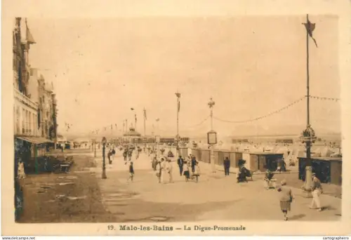 A5862 France Malo les Bains La Digue Promenade