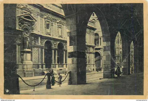 A5843 Italy Milano Palazzo della Ragione