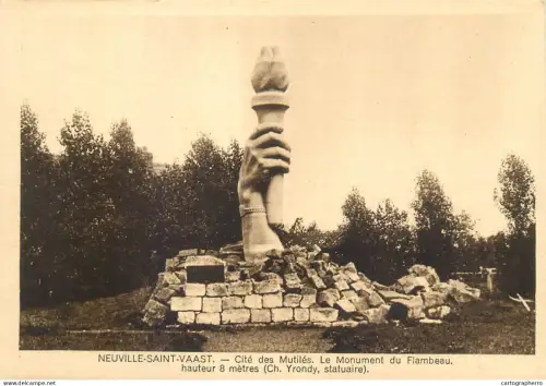 A5840 France Neuville Saint Vaast Cite des Mutiles Monument du Flambeau