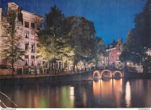 A5757 Netherland Amsterdam Leidsegracht canal at night