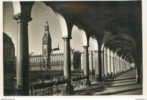 A6216 Hamburg: Alsterarkaden Arcades and Rathaus City Hall View Foto-AK