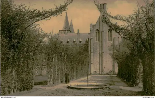 A5891 Belgium Maredsous Abbaye Jardin allee