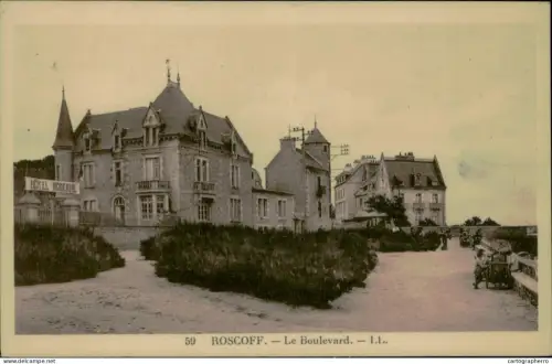 A5891 France Roscoff Le Boulevard