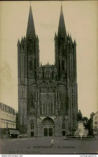 A5890 France Coutances La Cathedrale