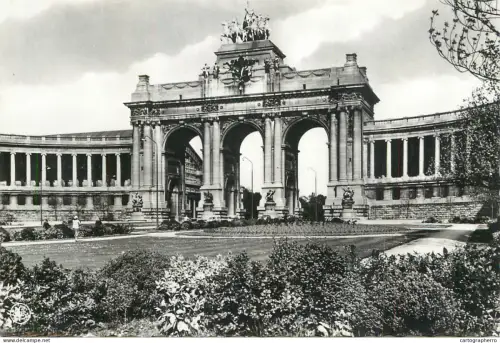 A6237 Belgique - Bruxelles : Les Arcades du Cinquantenaire et le Palais - Vue du Monument