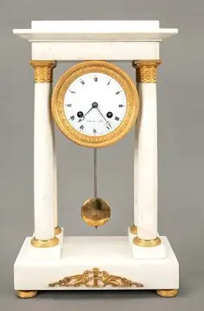 Weiße Marmor Säulenpendule - Französisch - White Marble Pendulum Clock- French Origin 12