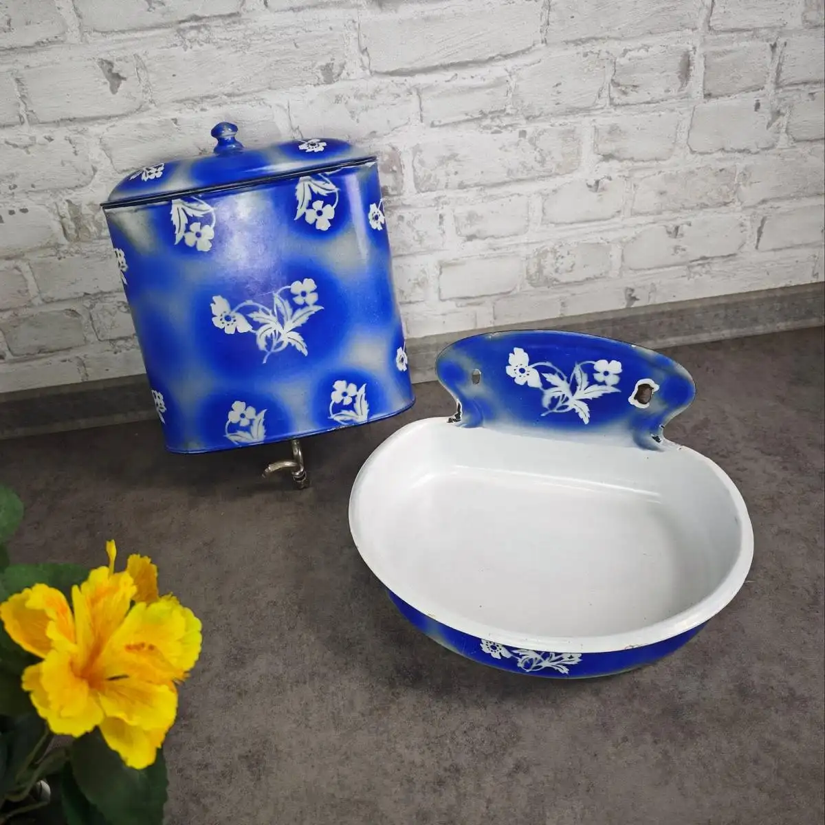 Emaille Fontaine Wasch Set Blau Spritzdekor antik Lavabo Tank  1900 Landhaus 0