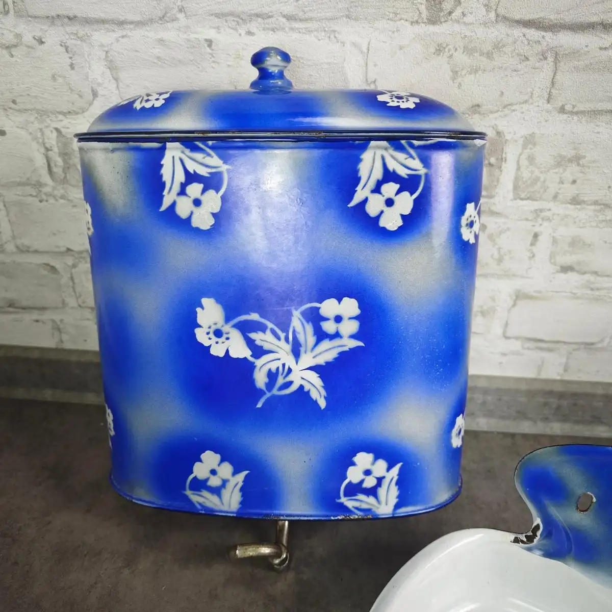 Emaille Fontaine Wasch Set Blau Spritzdekor antik Lavabo Tank  1900 Landhaus 4