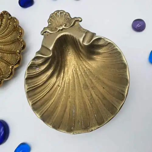 Aschenbecher Muschelform Messing matt Hollywood Regency Mid Century