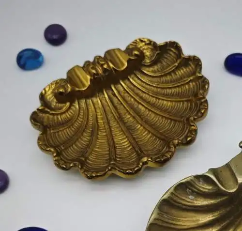 Aschenbecher Muschelform Messing glänzend Hollywood Regency M