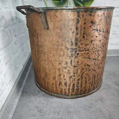 Großer Kupfer Übertopf Eimer mit Griffen 38 cm antik patiniert Hammerschlag Look