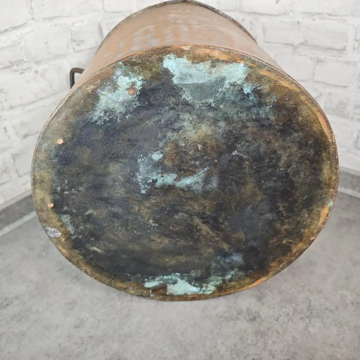 Großer Kupfer Übertopf Eimer mit Griffen 38 cm antik patiniert Hammerschlag Look 8