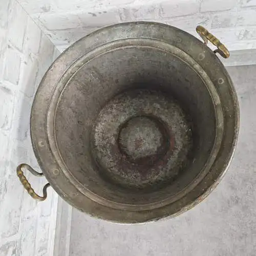 Großer Kupfer Übertopf mit Messinggriffen 42 cm antik patiniert Pflanzgefäß Gart