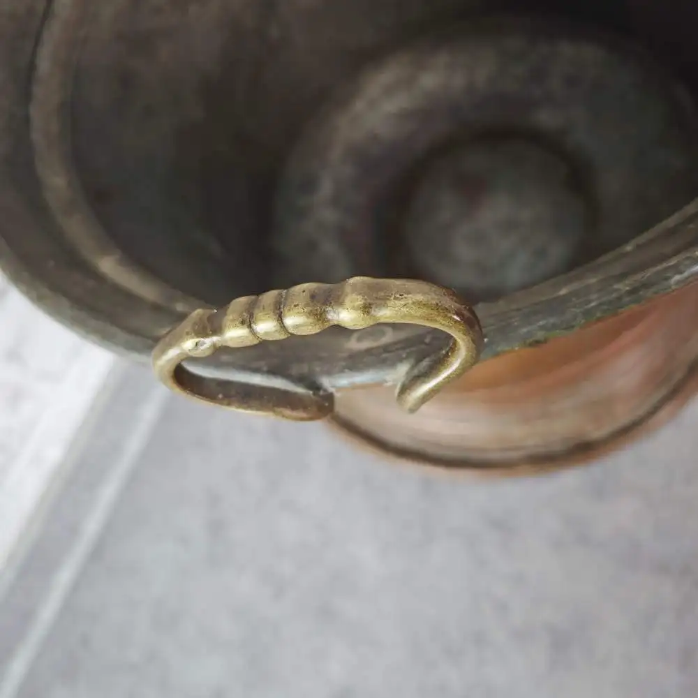 Großer Kupfer Übertopf mit Messinggriffen 42 cm antik patiniert Pflanzgefäß Gart 9