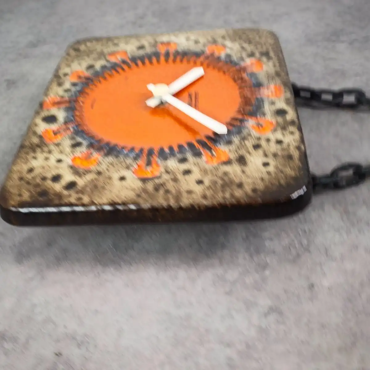 Kienzle Wanduhr Keramik Fat Lava Kette Mid Century Space age orange braun WGP 8