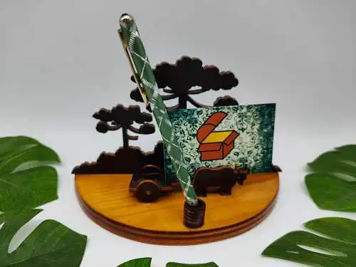 Stiftehalter Holz Diorama Schreibtischdekoration Zettelhalter Visitenkartenständ