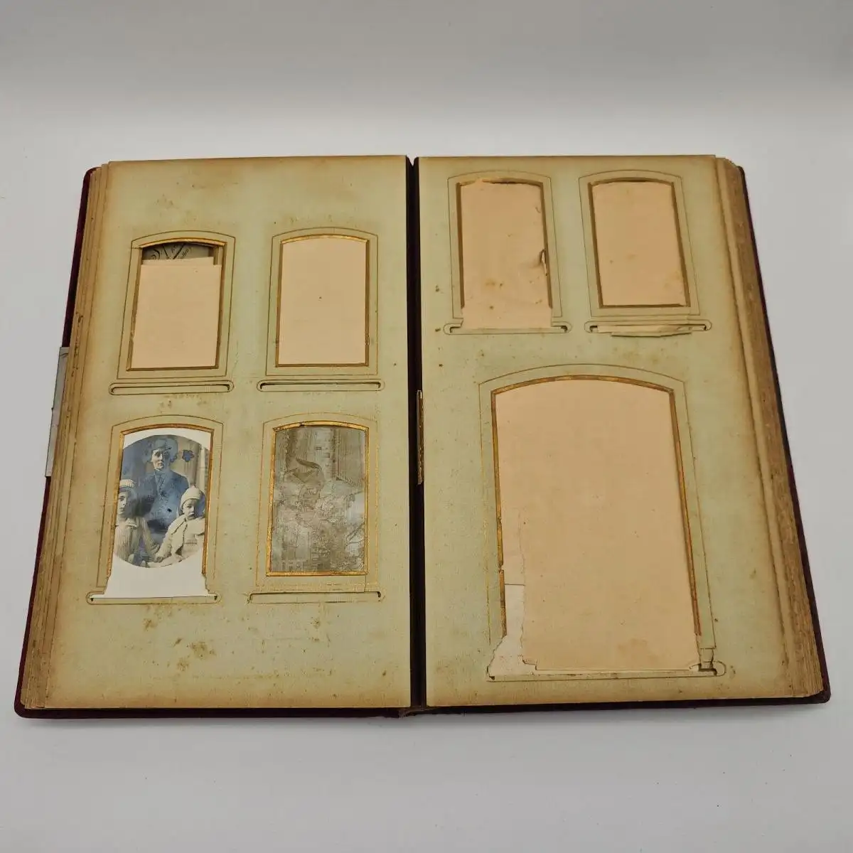 Kabinett-Fotoalbum Jugendstil Applikation Samt rot Foto 1900 Soldaten Kaiserzeit 11