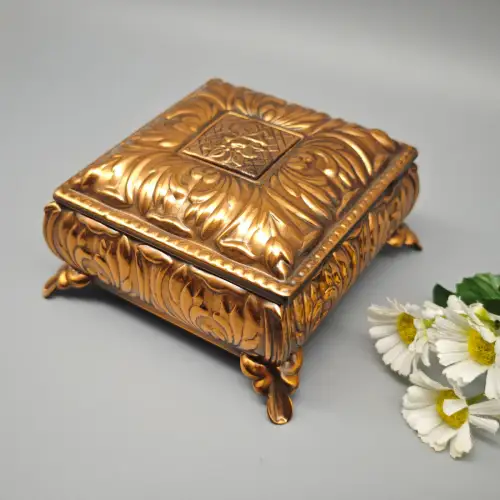 Kupfer Schmuckschatulle Guban Relief mit Spiegel und Samt innen WeeNTAGE