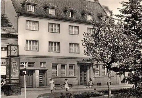 [Echtfotokarte schwarz/weiß] Burg bei Magdeburg. 
