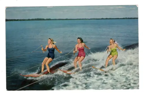 AK – Wasserski-Show mit drei Frauen in Badeanzügen - pin up - USA 1953 (B1 282)