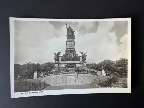 Foto AK Das Nationaldenkmal - Niederwalddenkmal am Rhein – Rüdesheim (B1 332)
