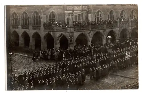 AK Aachen Rathaus Studenten Soldaten Versammlung um 1900 Massenauflauf (B2124)