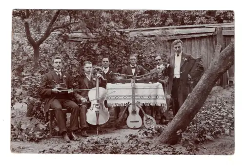 Hennigsdorf Osthavelland Foto AK  Musiker Ensemble um 1911 gelaufen (B1 - 378)