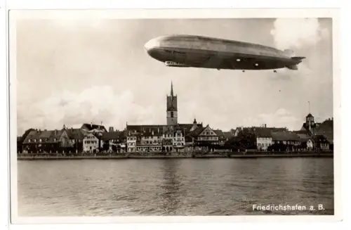 AK Friedrichshafen Graf Zeppelin Luftschiff Bodensee Echtfoto (M1160)