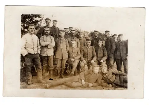 WK1 Foto AK Soldaten Ers. IR 35 2.Kp. R.7 R2/35 -  1918 - (M1 016)