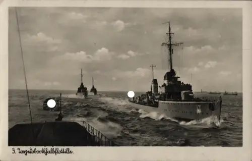 AK Foto 3. Torpedobootsflottille Kriegsmarine WK2 AK Marine (M186)