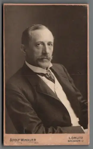  CdV Foto Porträt Herr mit Schnurrbart Görlitz Atelier Adolf Winkler C2186