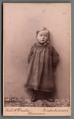 CdV Foto Mädchen Kinderporträt Hannover Atelier Karl F. Wunder C2189