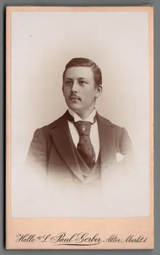  CdV Foto Porträt junger Herr Halle Saale Paul Gerber C2197