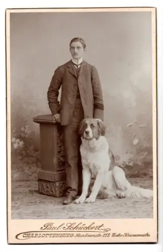 Fotografie Mann mit Hund Setter  Widmung 1905  Berlin Charlottenburg (101)